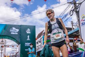 BIB: 501
                            <button type="button" onclick="openModal(21763374)" class="btn btn-primary btn-sm float-right btn-popup" data-toggle="modal" data-target=".modal-high-quality">
                        <i class="fas fa-shopping-cart"></i> Add to Cart
                    </button>
                                            <button type="button" onclick="isThisMe(21763374, true)" class="btn btn-success btn-sm float-right btn-popup btn-isme hidden" data-toggle="tooltip" data-placement="bottom" title="นี่คือรูปของคุณใช่ไหม คลิกที่นี่เพื่อเอาเข้าอัลบั้ม">
                        <i class="fas fa-plus"></i> Add to album
                    </button>
                    <button type="button" onclick="isThisMe(21763374, false)" class="btn btn-warning btn-sm float-right btn-popup btn-isnotme hidden">
                        <i class="fas fa-ban"></i> Remove from album
                    </button>